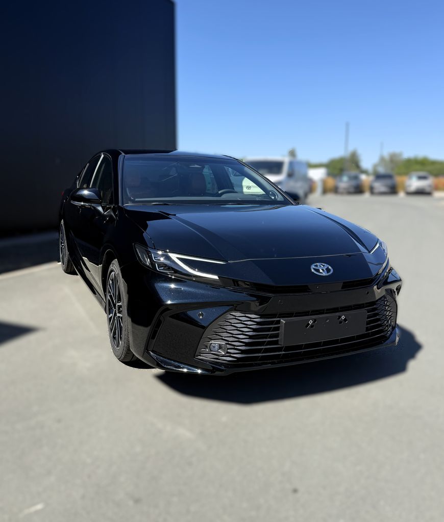 toyota-camry-executive - 3