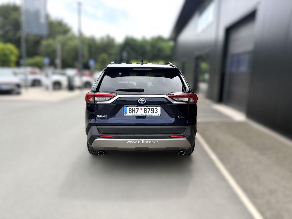 toyota-rav4-executive - 1