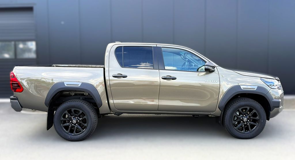 toyota-hilux-invincible - 3