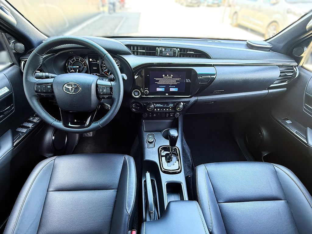 toyota-hilux-invincible - 7