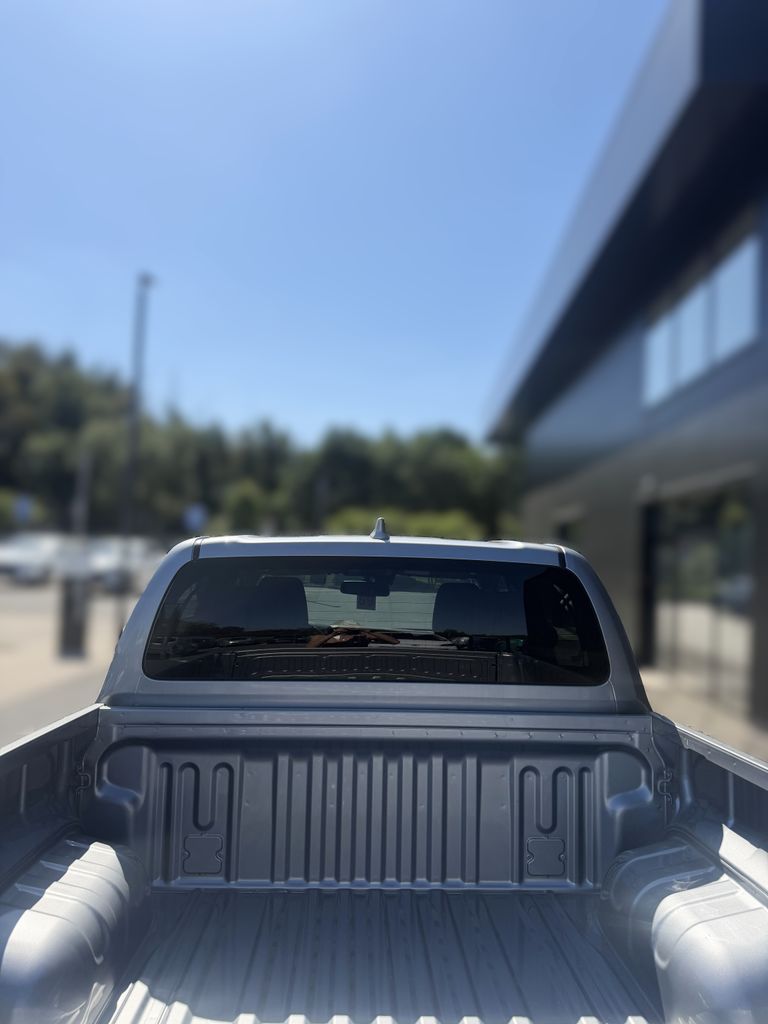 toyota-hilux-invisible - 5