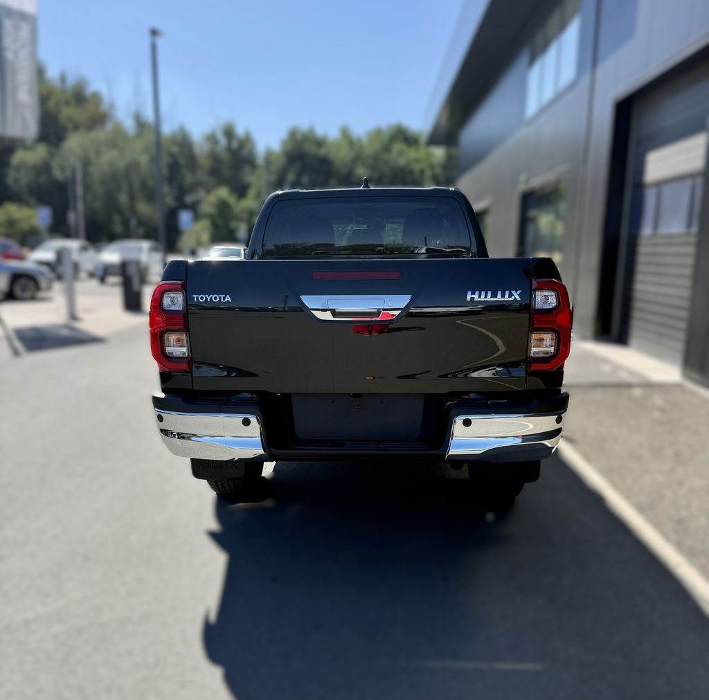 toyota-hilux-executive - 3