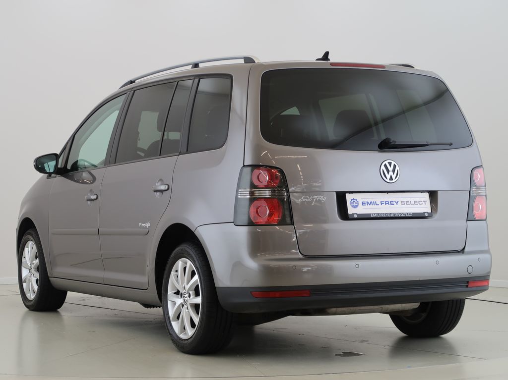 volkswagen-touran-1-4tsi-103kw-automat - 6