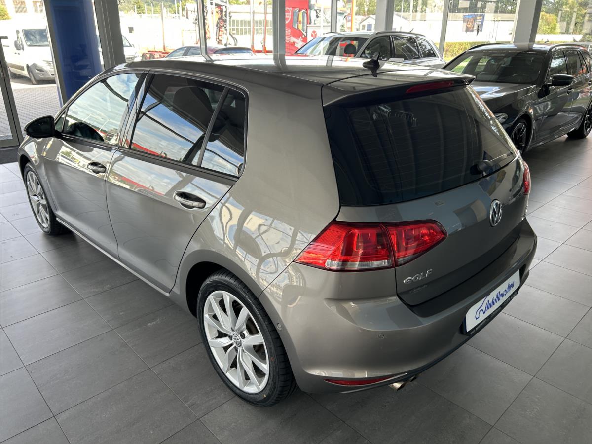volkswagen-golf-1-4-tsi-92kw-dsg-serviska-cr - 3