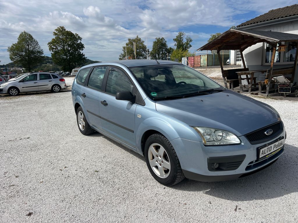 ford-focus-1-6-i - 1