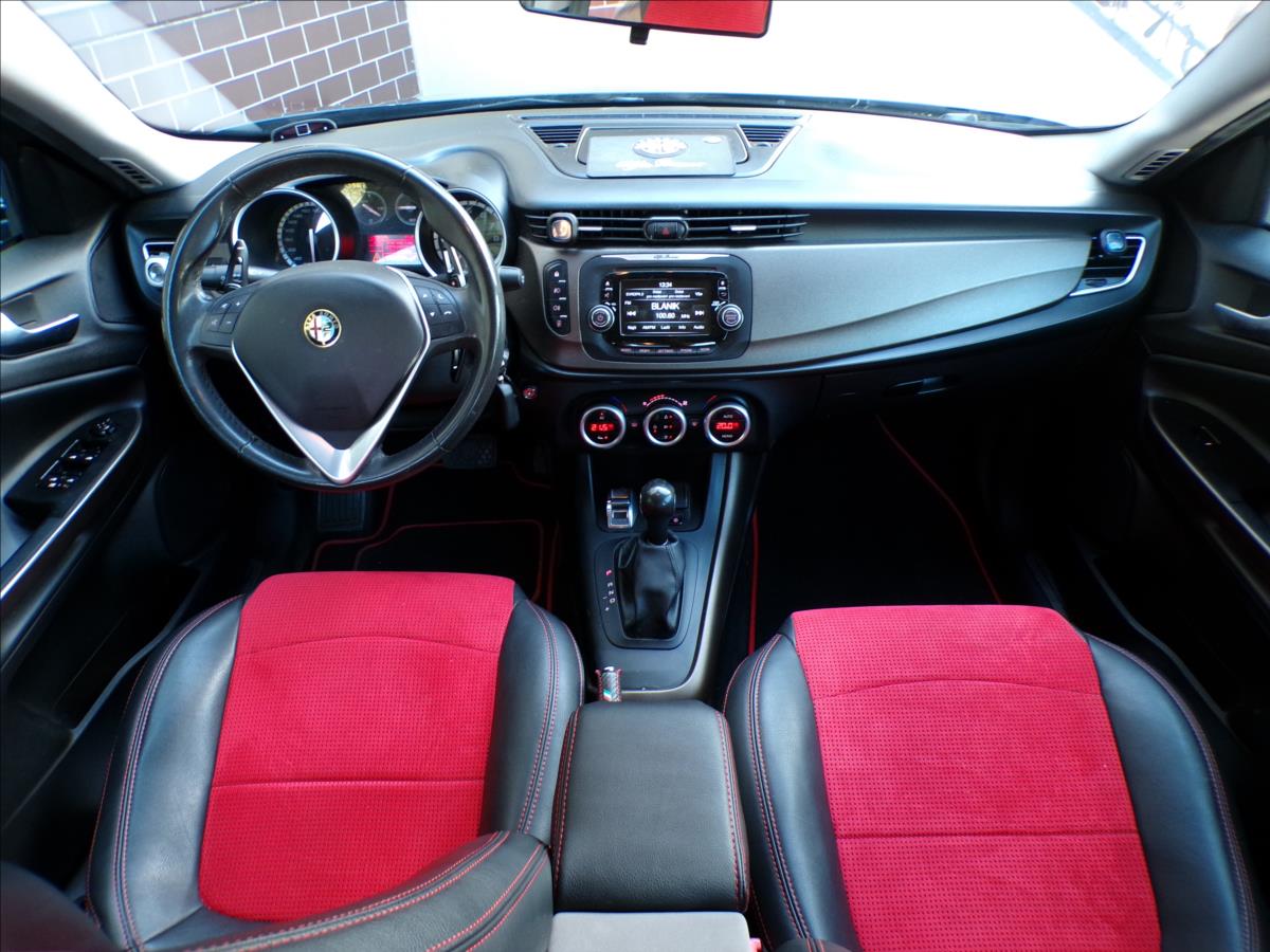 alfa-romeo-giulietta-1-4-turbo-145-kw-automat - 6