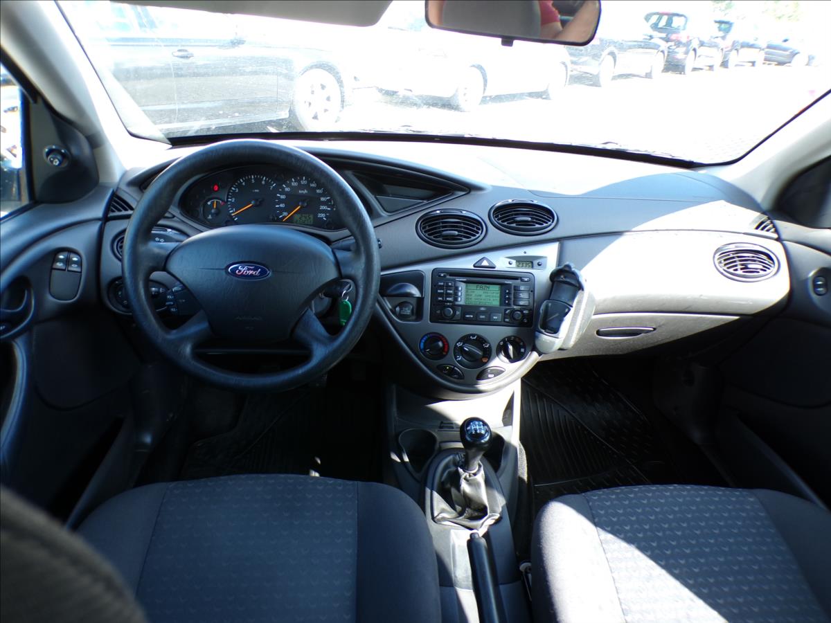 ford-focus-1-6-16v - 6