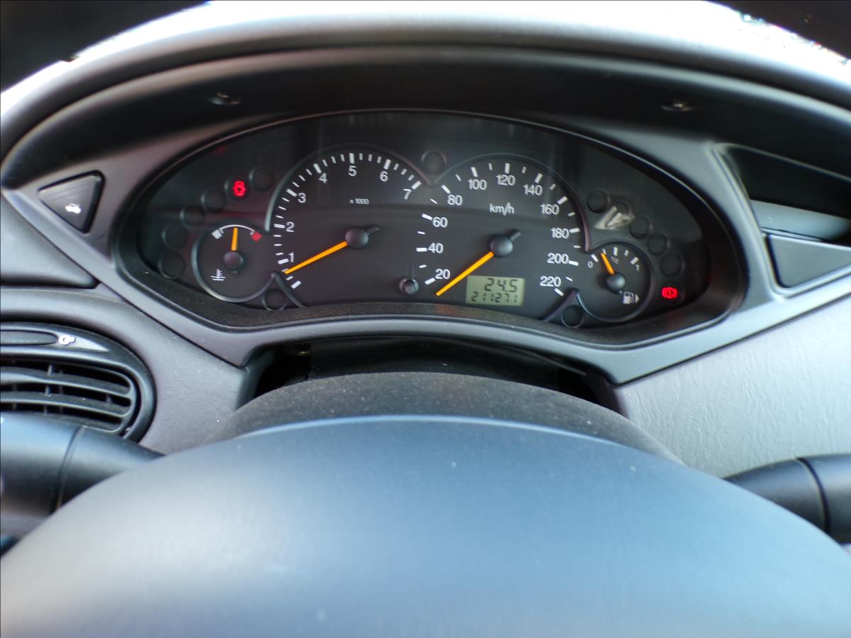ford-focus-1-6-16v - 7