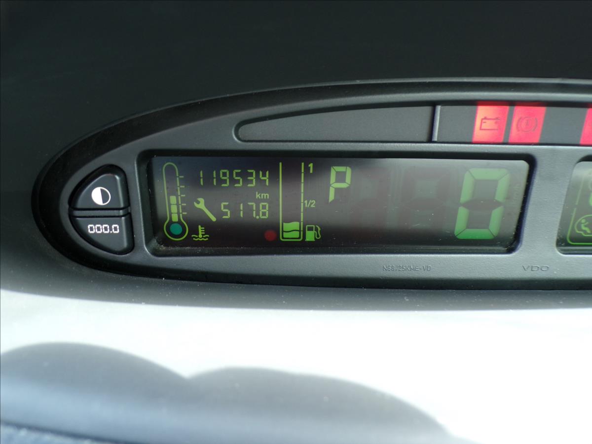 citroen-xsara-2-0-i-automat-taz-zar - 7