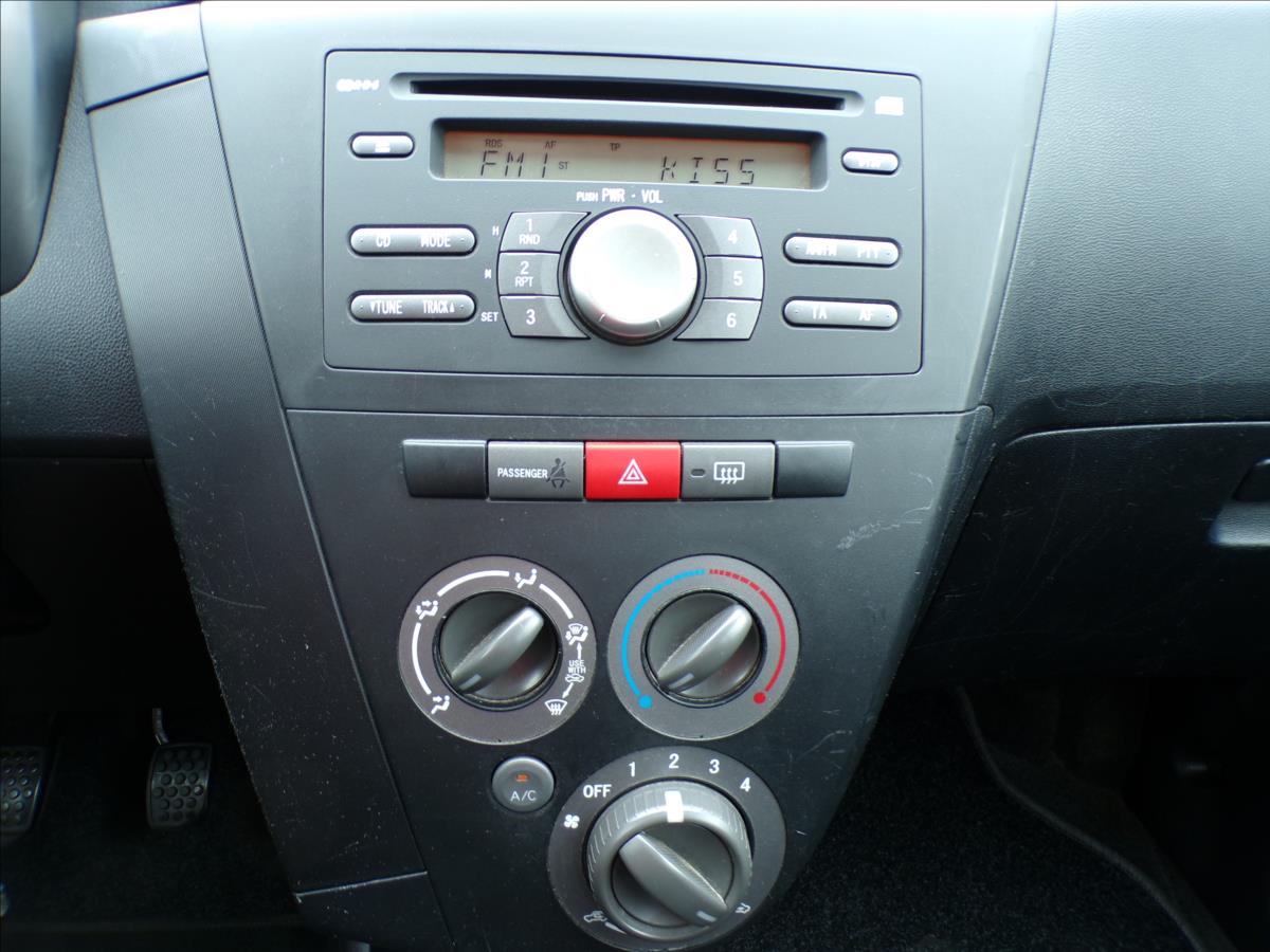 daihatsu-cuore-1-0-i-1-majitel-klimatizace - 8