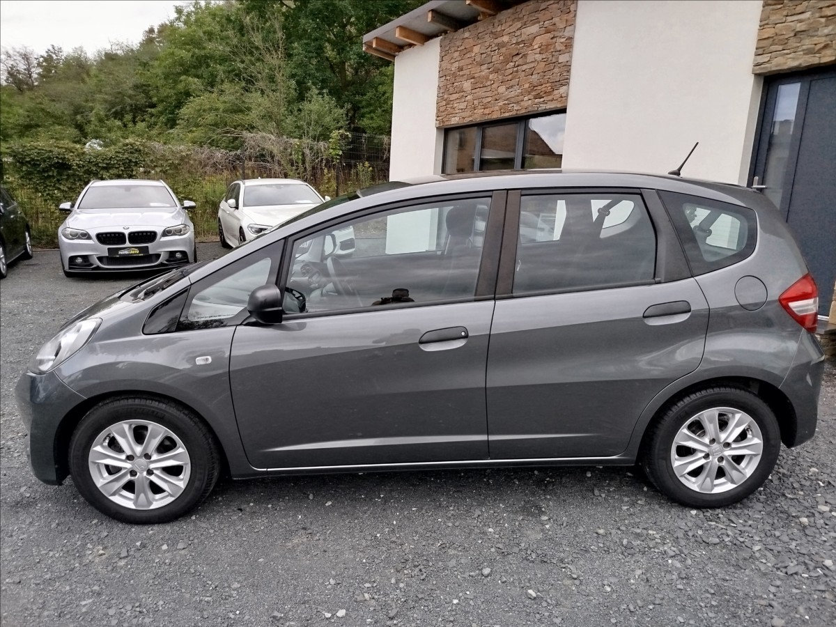 honda-jazz-1-2-i-vtec-66kw-1-majitel - 2