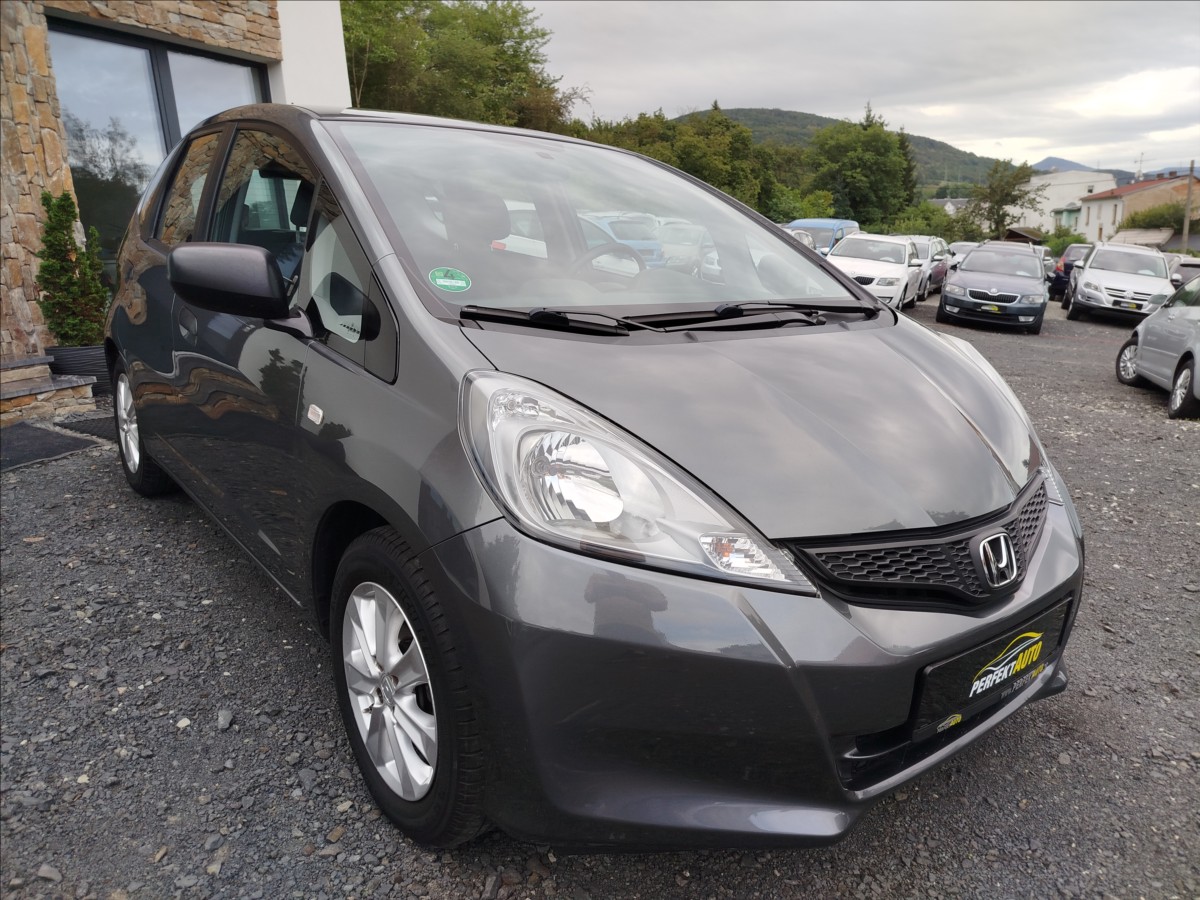 honda-jazz-1-2-i-vtec-66kw-1-majitel - 8