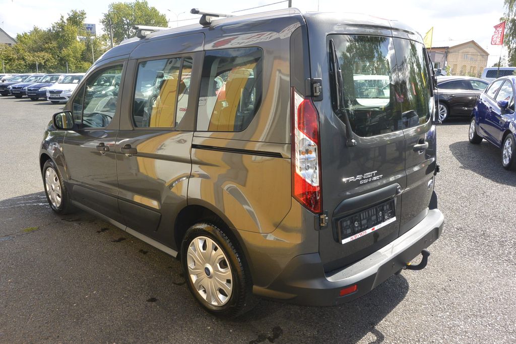 ford-tourneo-connect-1-5tdci-88kw-luxus-vybava-i-st - 6
