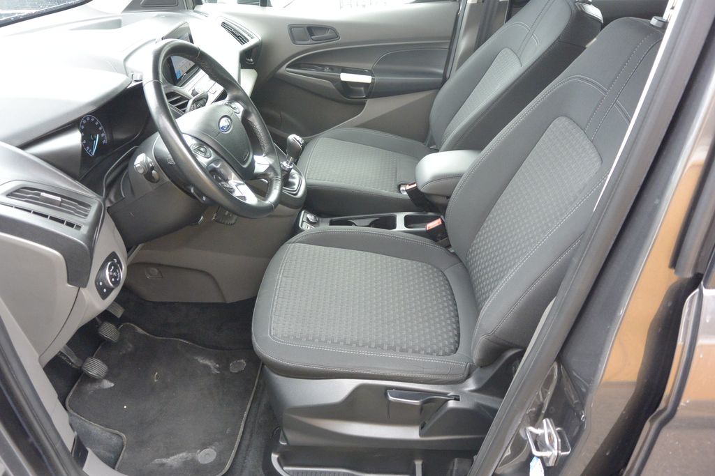 ford-tourneo-connect-1-5tdci-88kw-luxus-vybava-i-st - 7