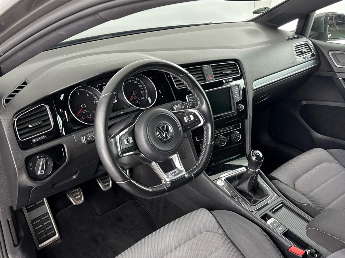 volkswagen-golf-2-0-tdi-r-line-4motion - 5