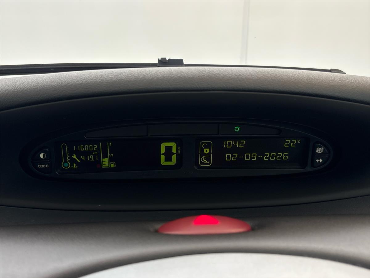 citroen-xsara-picasso-1-6-i-16v-exclusive - 6