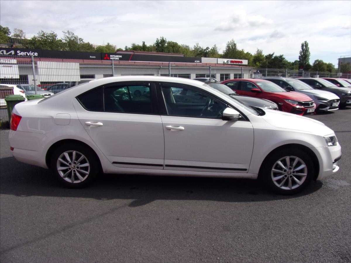 skoda-octavia-1-6-tdi-ambiente-81kw-cr - 1