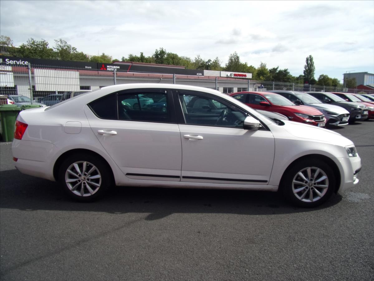 skoda-octavia-1-6-tdi-ambiente-81kw-cr - 2