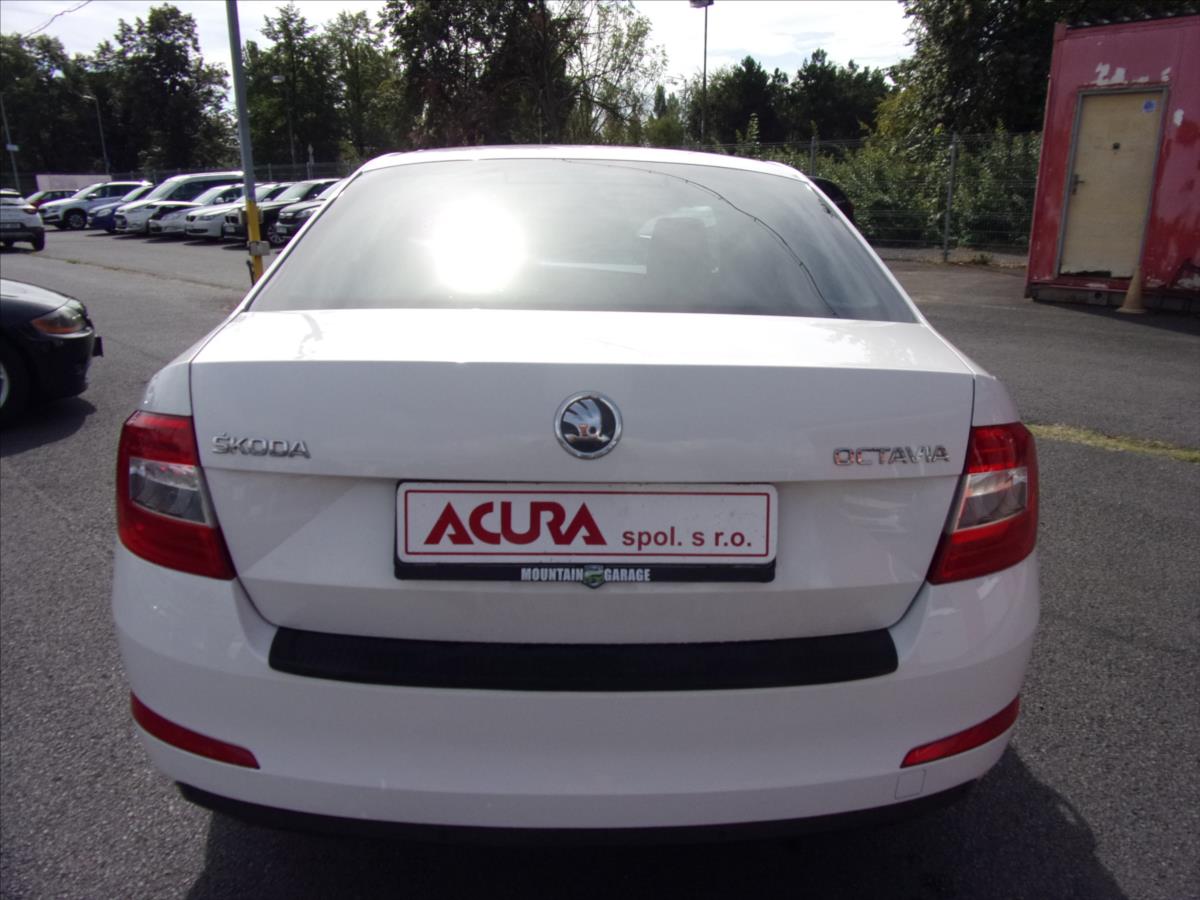 skoda-octavia-1-6-tdi-ambiente-81kw-cr - 4