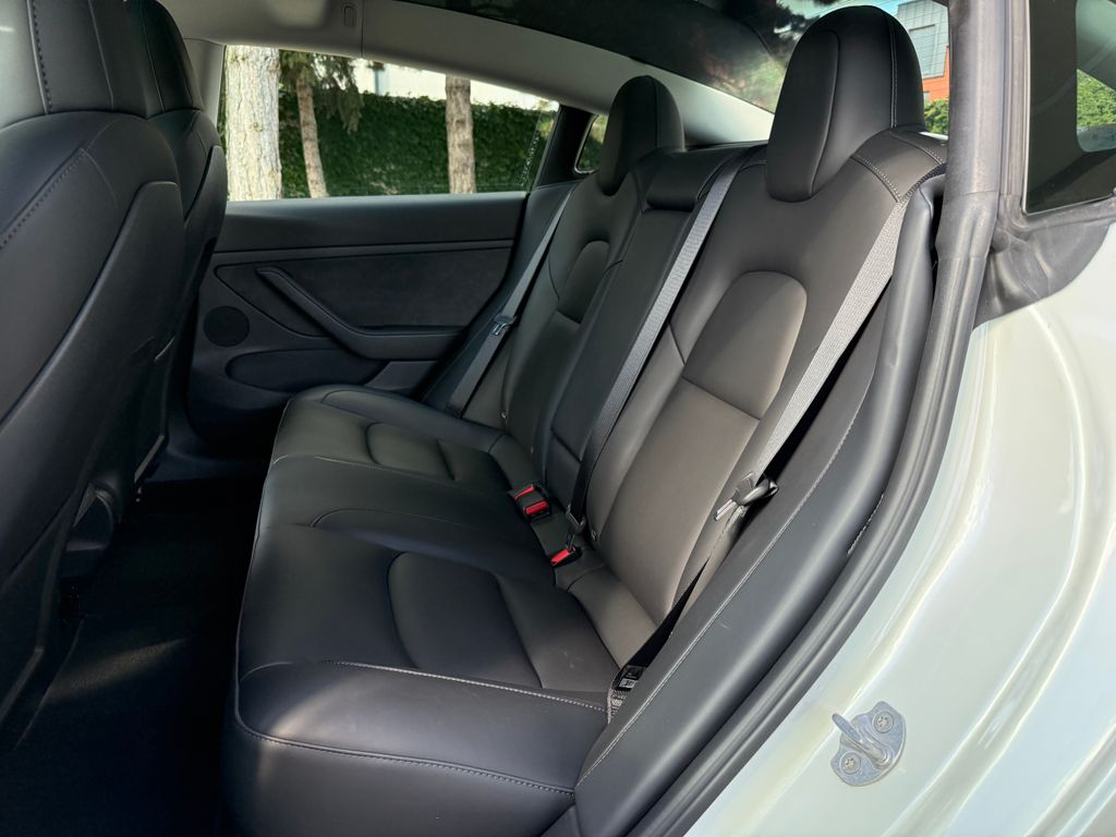 tesla-model-3-long-range-awd - 8