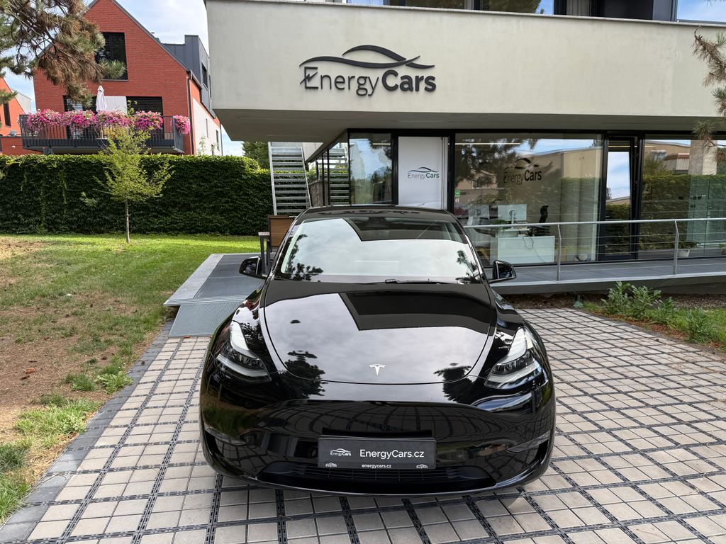 tesla-model-y-long-range-awd-tazne-zaruka - 1