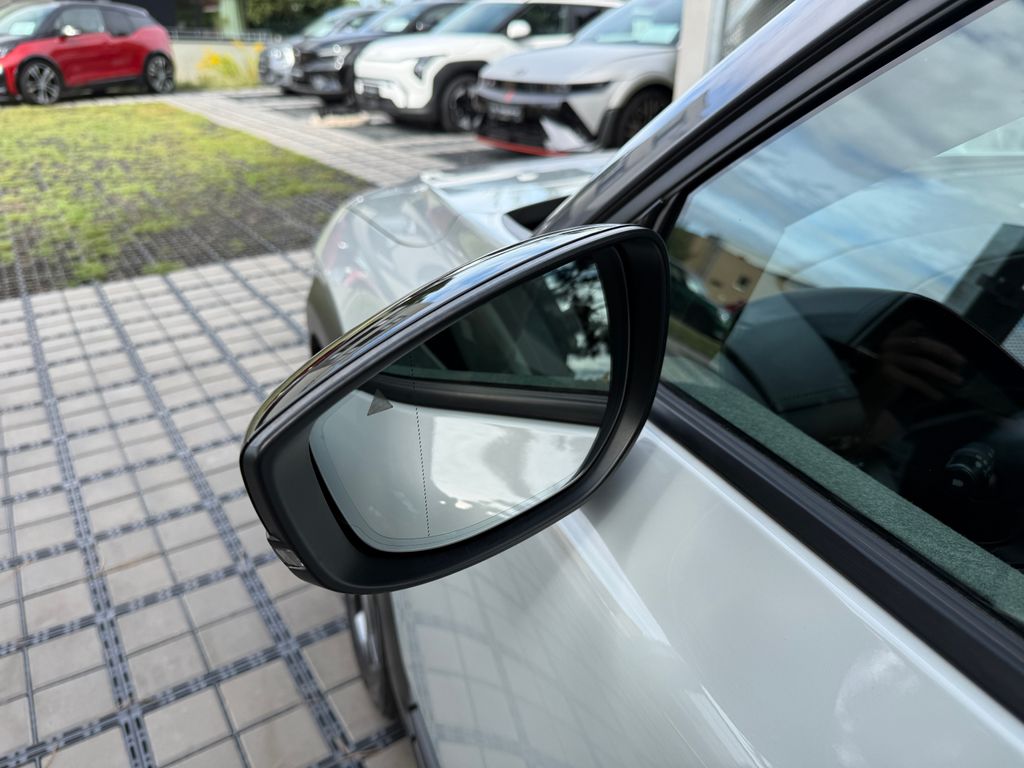 mazda-mx-30-e-skyactive-bose-360-kamera - 5