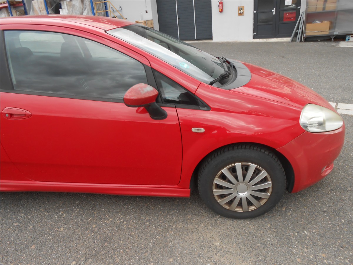 fiat-punto-1-4-16v-70kw - 3