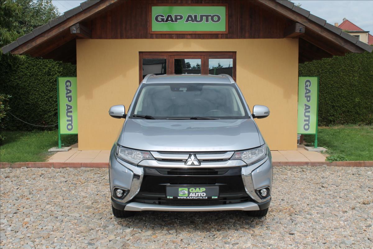 mitsubishi-outlander-2-2-di-d-110kw-4x4-7-mist-dph - 1