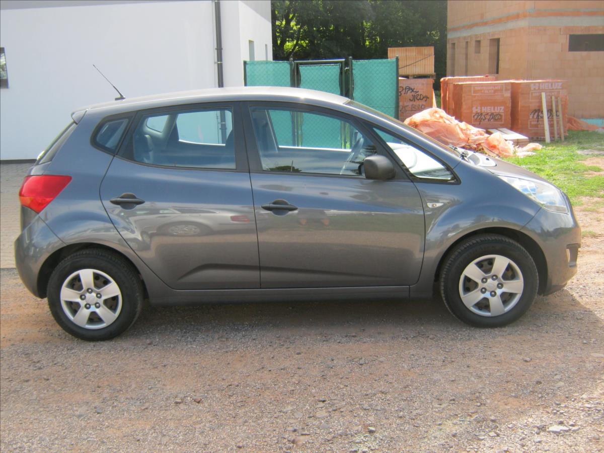 kia-venga-1-4 - 6