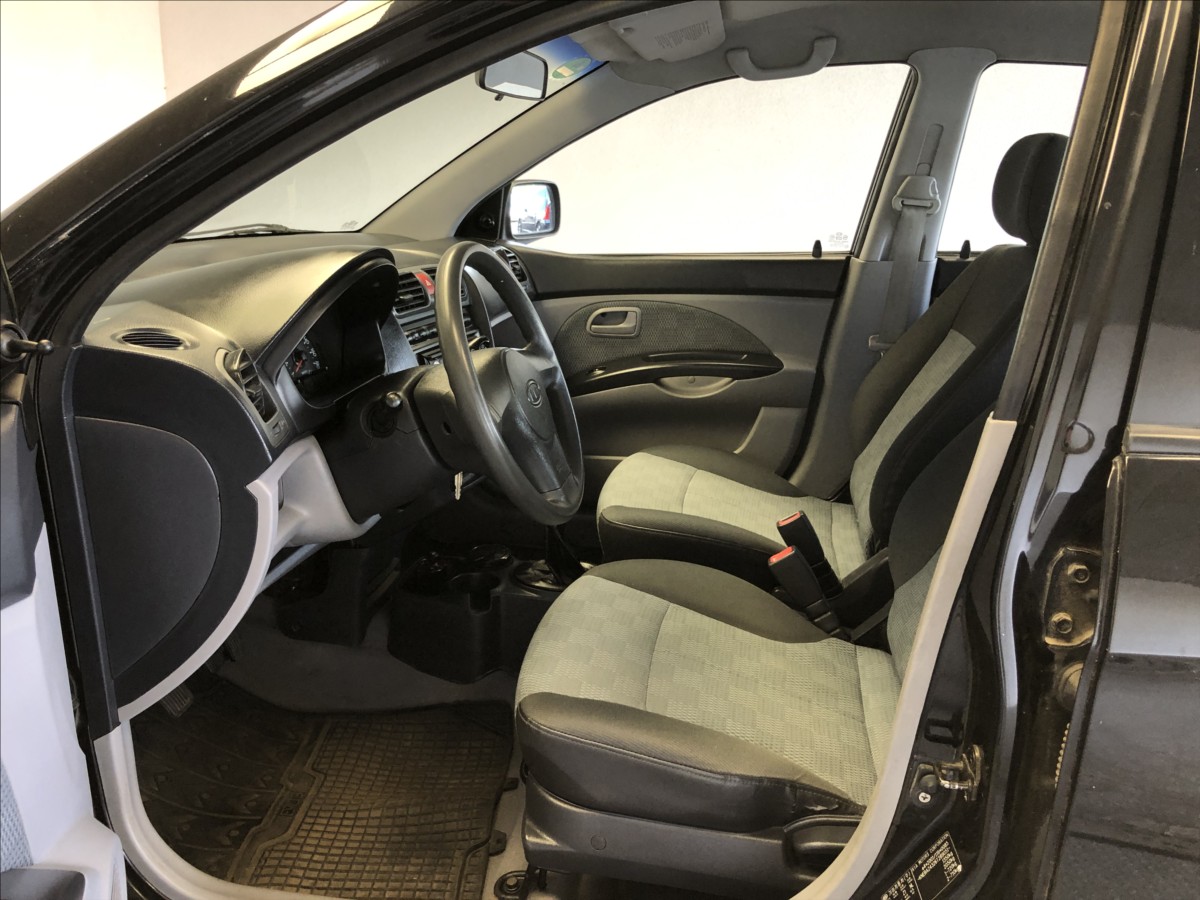 kia-picanto-1-1-i - 8