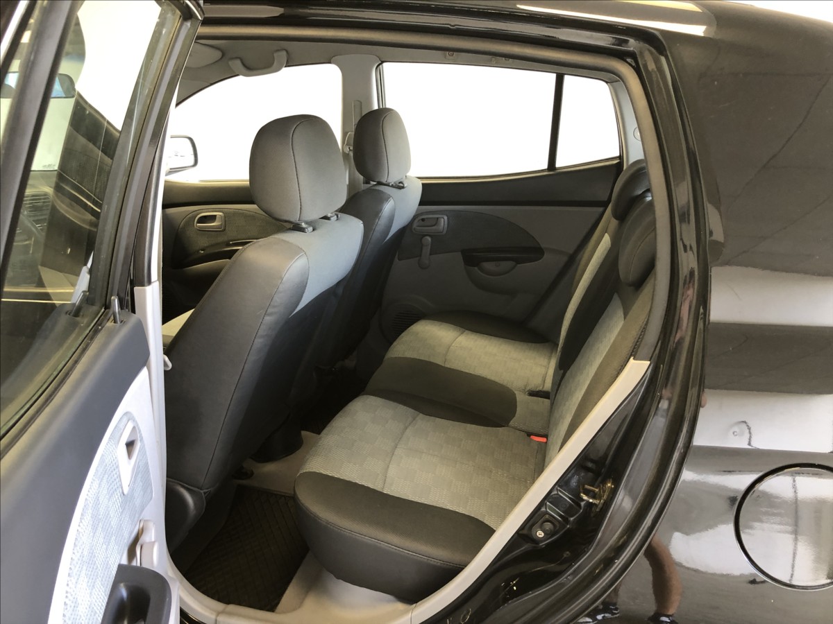 kia-picanto-1-1-i - 9