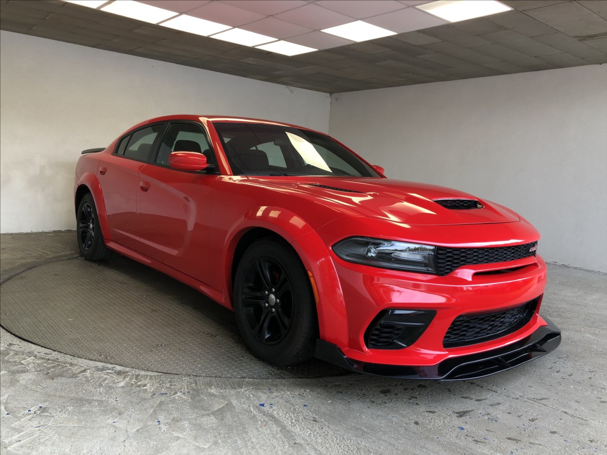 Dodge Charger 3,6 V6 SRT