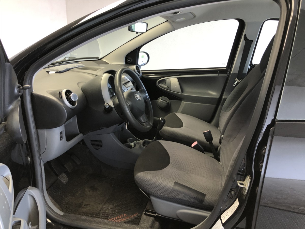 toyota-aygo-1-0-vvt-i - 8