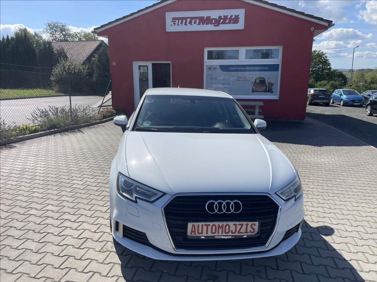 audi-a3-1-4-tfsi-ultra-110-kw-digiklima-xenony-sportback - 1