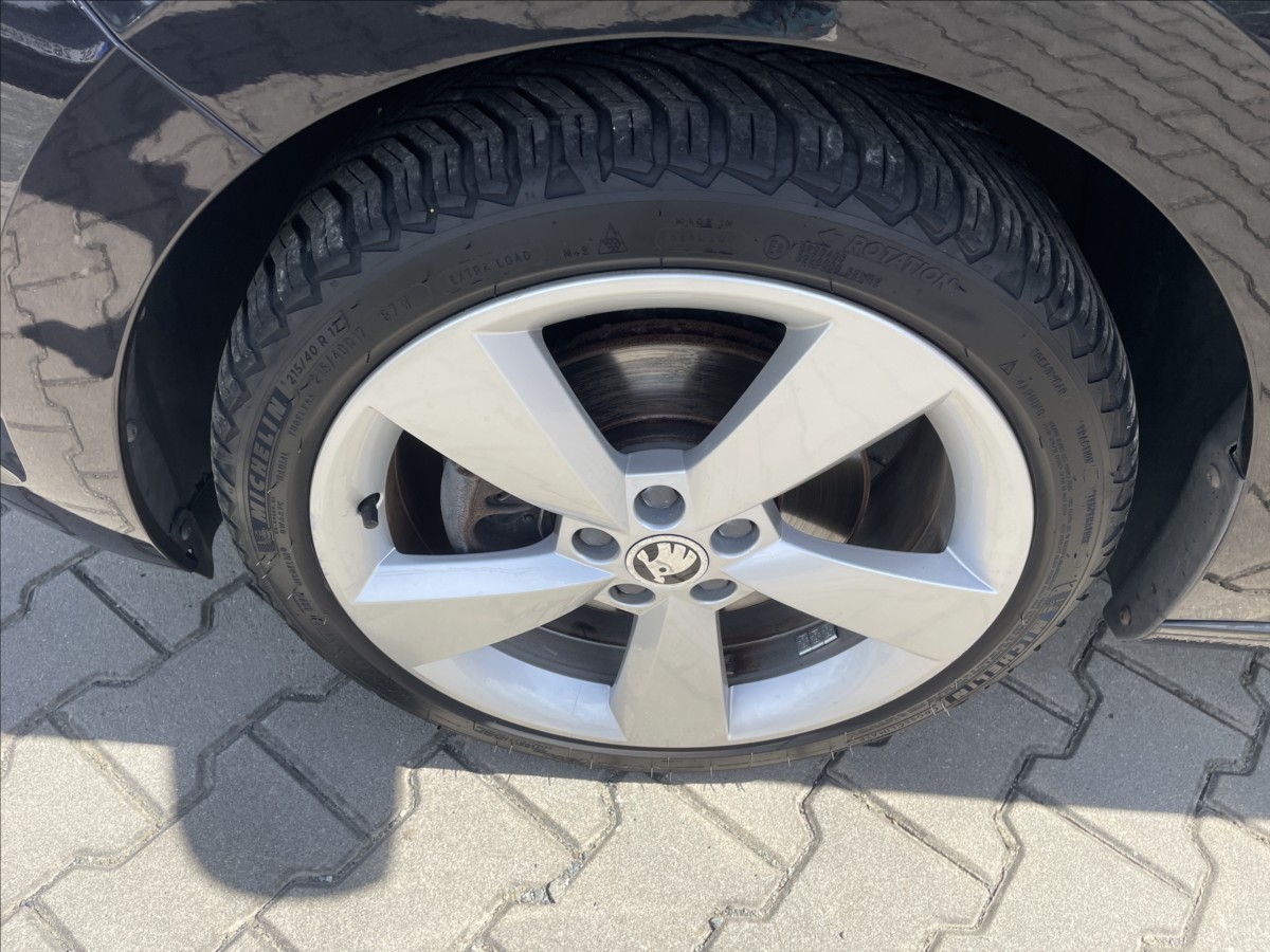 skoda-rapid-1-2-tsi-77-kw-digiklima-tempomat - 5