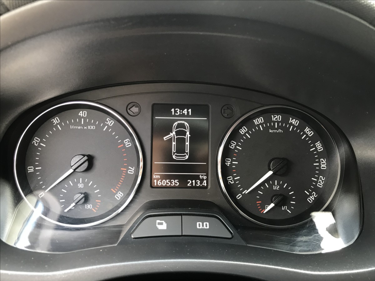 skoda-fabia-1-2-tsi-77kw-monte-carlo - 8