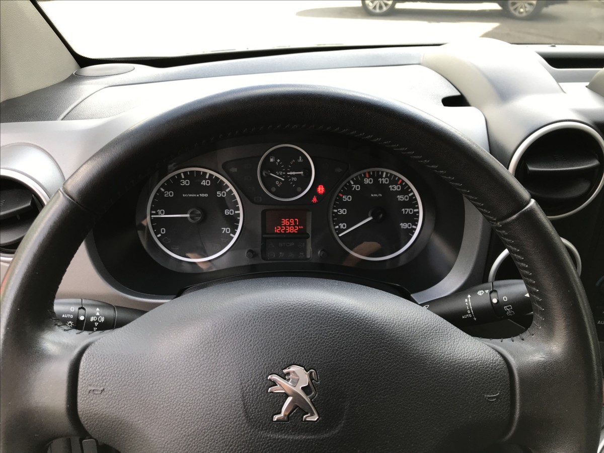 peugeot-partner-tepee-1-6-hdi-88kw - 9