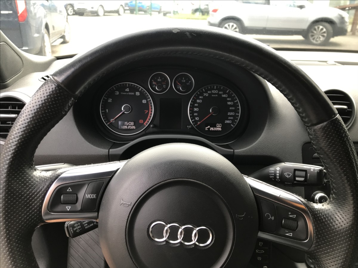 audi-a3-1-4-tsi-92kw-s-line-3dv - 8
