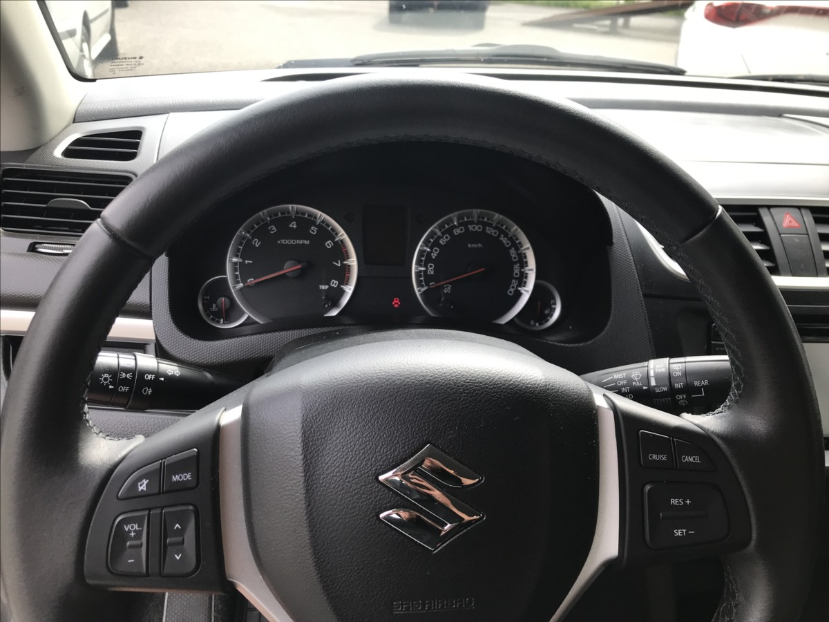 suzuki-swift-1-2-i-69kw-4x4-29tkm - 8
