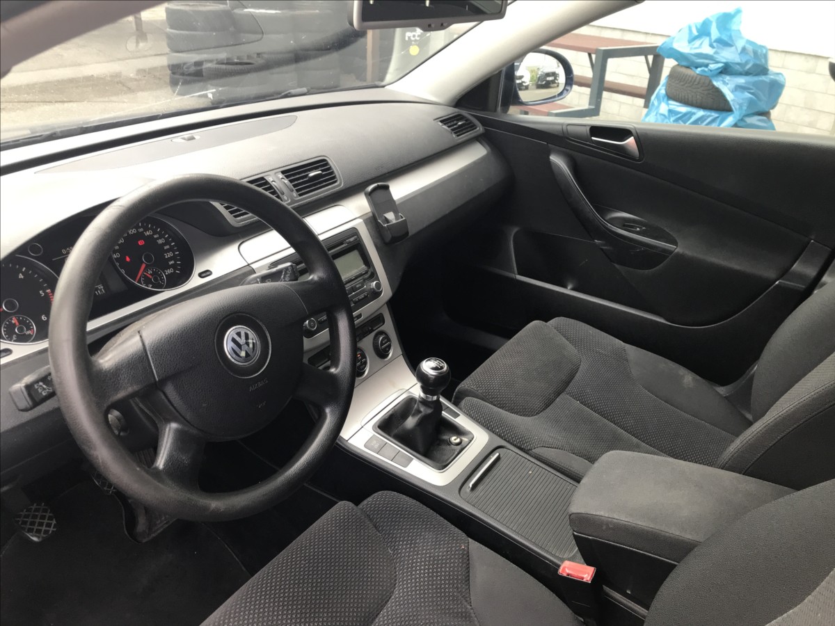 volkswagen-passat-variant-2-0-tdi-103kw - 6