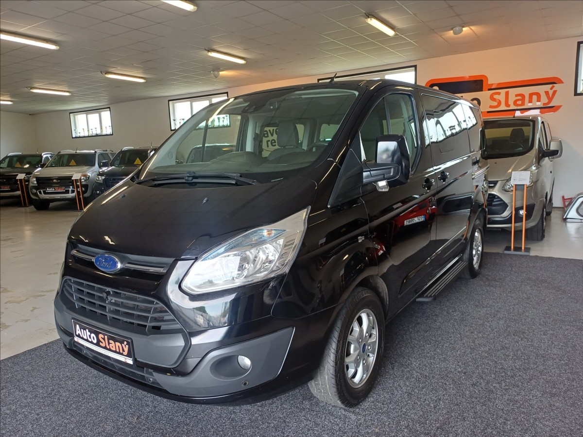 Ford Tourneo Custom 2,2 Titanium 114kW,po servisu
