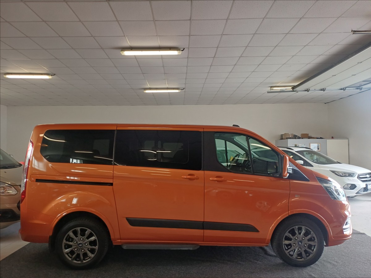 ford-tourneo-custom-2-0-titanium-1maj-po-servisu - 2