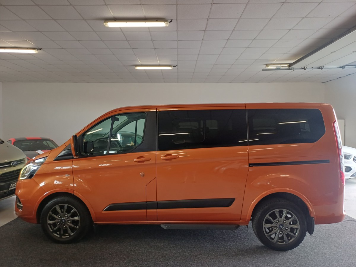 ford-tourneo-custom-2-0-titanium-1maj-po-servisu - 3