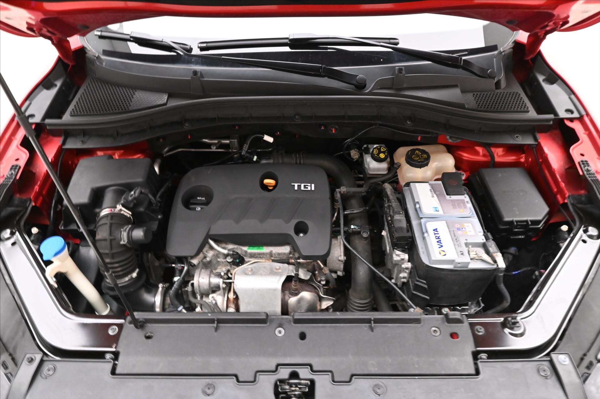 mg-zs-1-0-tgi-82kw-elegance-zaruka-az-5-let - 8