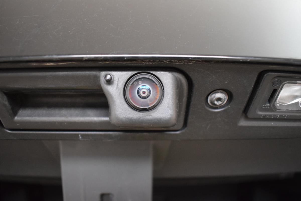 cupra-formentor-2-0-tdi-4x4-dsg-1-maj-top-stav - 6