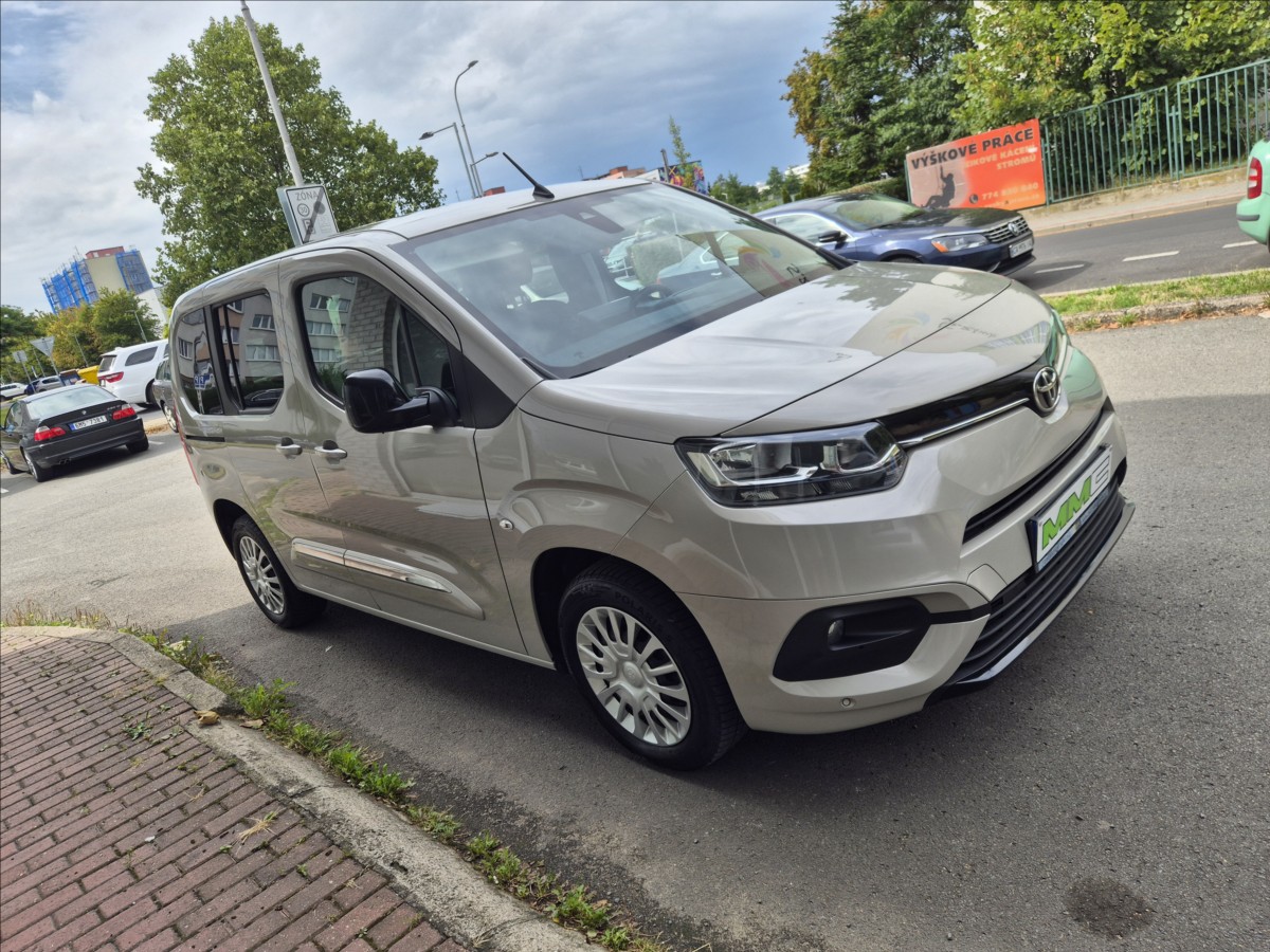 toyota-proace-city-verso-1-2t-96kw-cr-1-maj-automat - 2