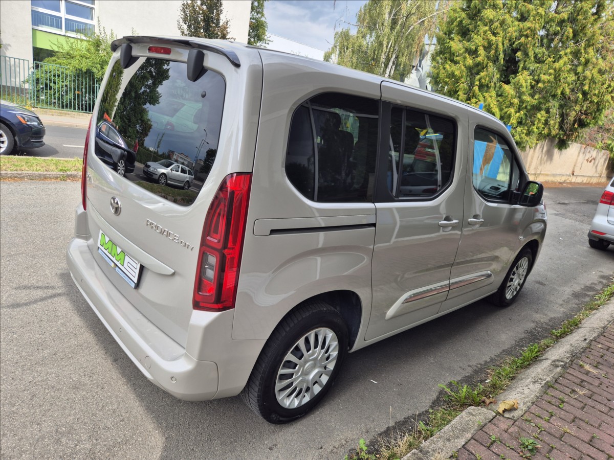 toyota-proace-city-verso-1-2t-96kw-cr-1-maj-automat - 3