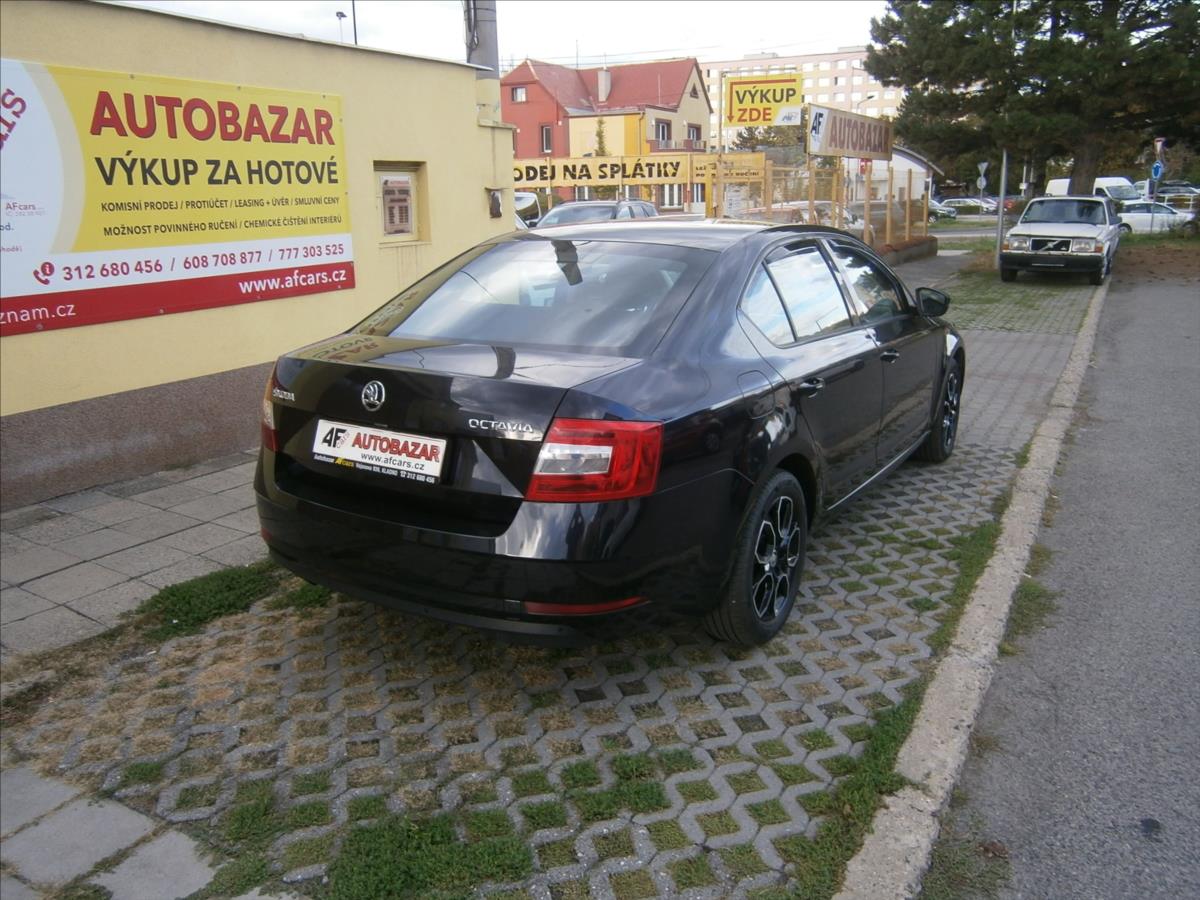 skoda-octavia-1-6-tdi-klima-koup-cr - 5