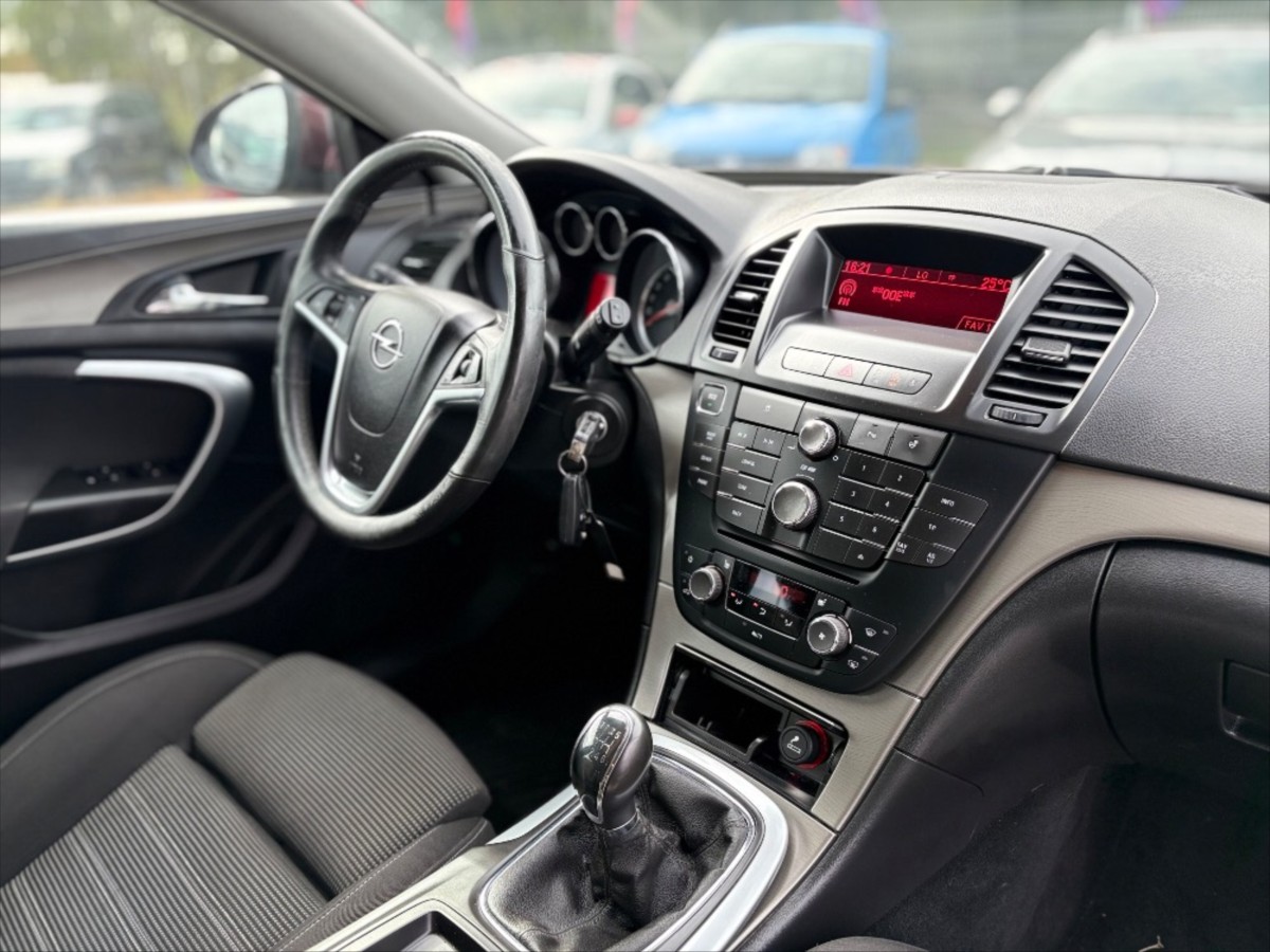 opel-insignia-2-0-cdti-combi - 9