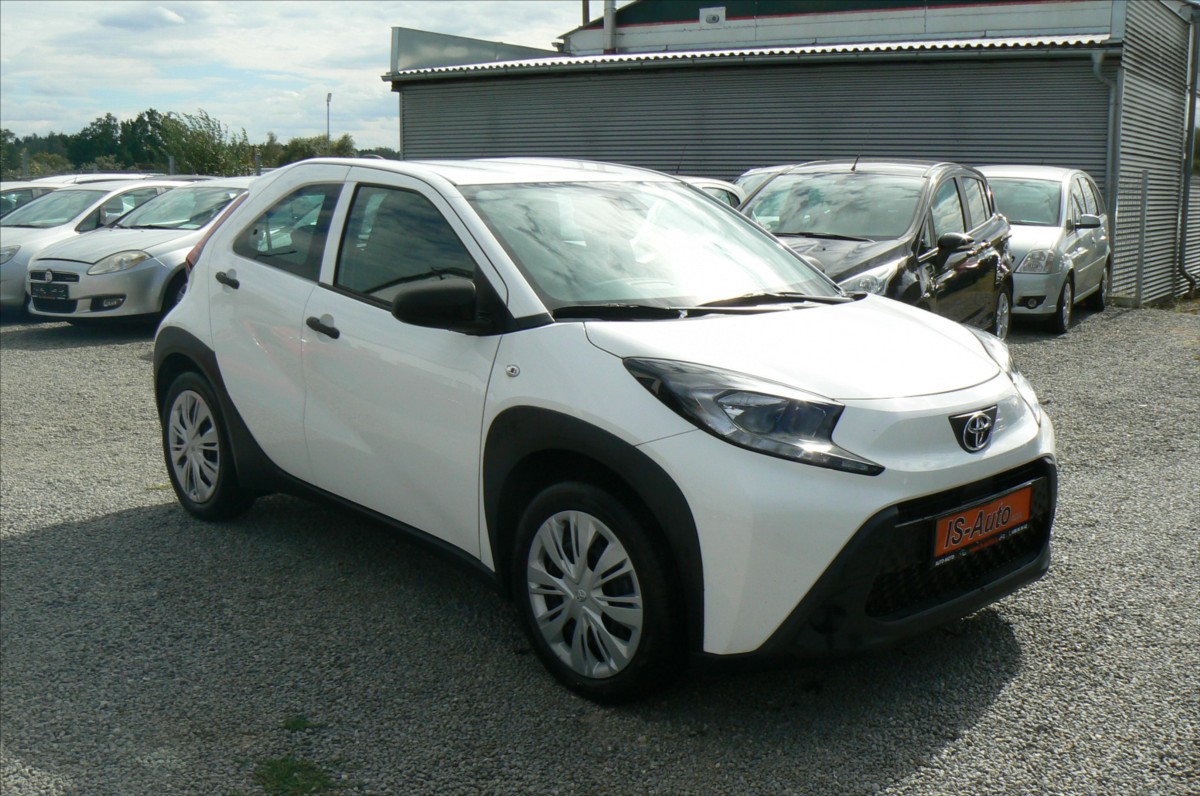 toyota-aygo-1-0-x-cr-3561-km - 1